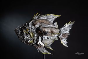 Alien - scultura in materiali di recupero